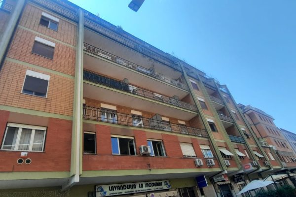 **Ufficio in Vendita in Via delle Ortensie, Adiacente il Tribunale**